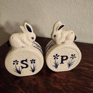 1990s Bunny Salt and Pepper Shakers